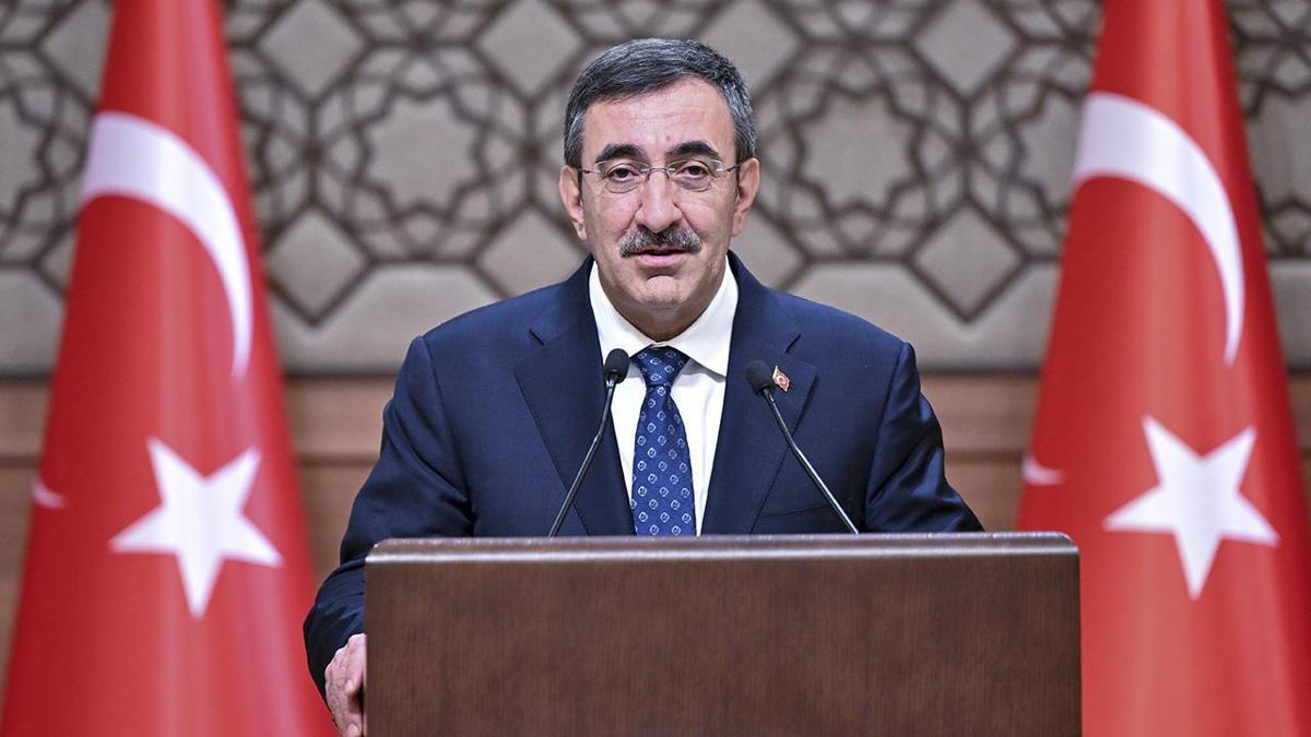 Cevdet Yılmaz: Ekonomimiz 15 yıldır, çeyreklik bazında ise 18 çeyrektir kesintisiz büyümektedir