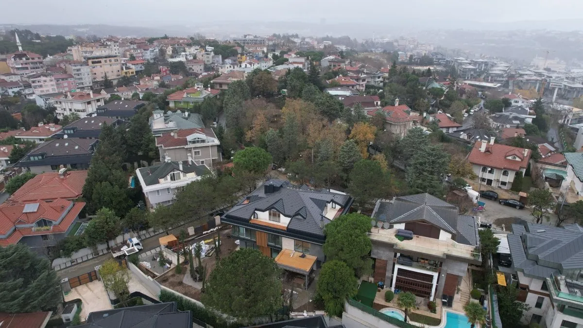 SON DAKİKA | İBB’nin kasasından Ekrem İmamoğlu’nun villasına park! Skandalın belgesine SABAH ulaştı